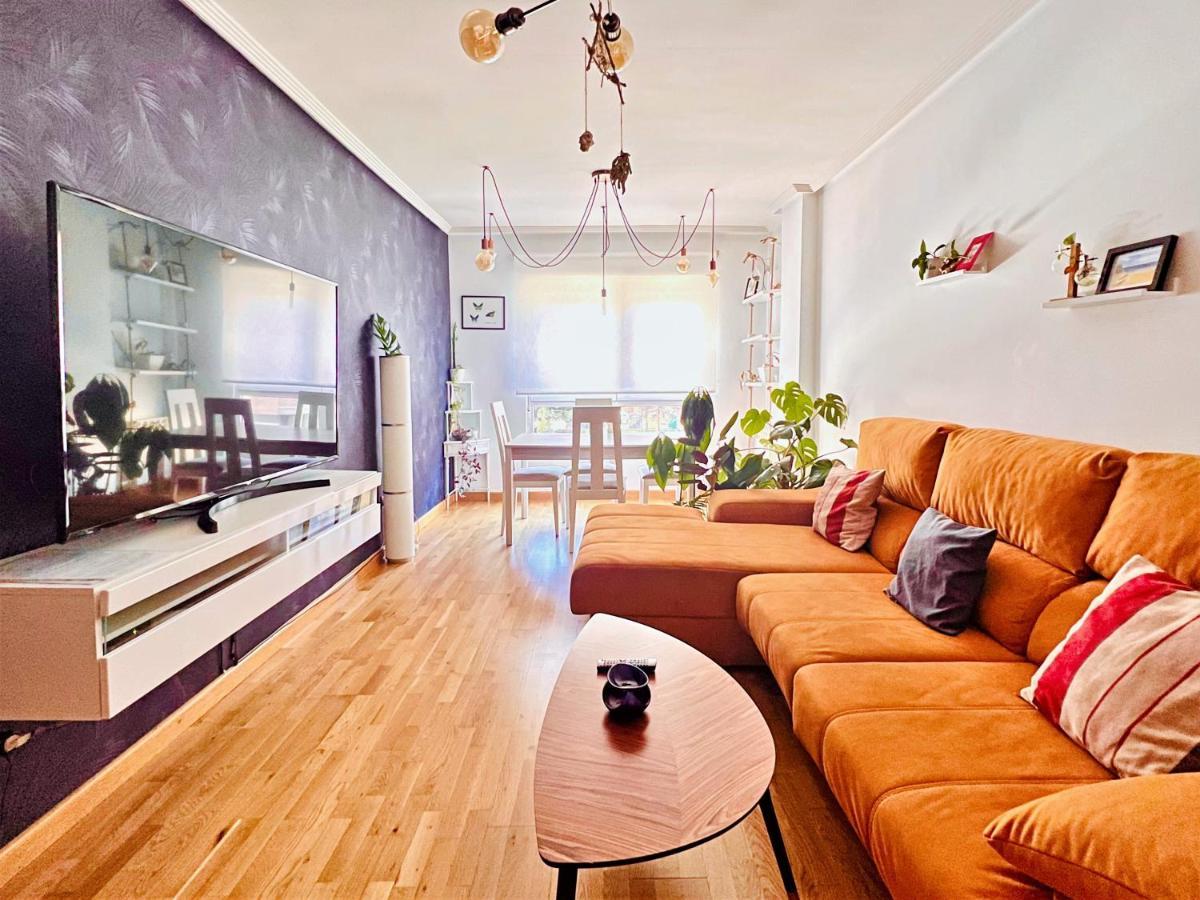 Housingleon- Casa Oliva Con Garaje Apartment ภายนอก รูปภาพ