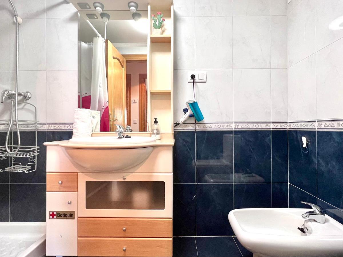 Housingleon- Casa Oliva Con Garaje Apartment ภายนอก รูปภาพ