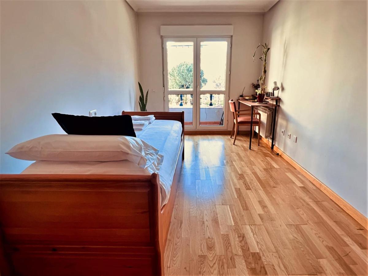 Housingleon- Casa Oliva Con Garaje Apartment ภายนอก รูปภาพ